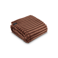 Koc polarowy Sagaform Esther z recyklingu 130 x 170 cm, brązowy