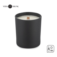 Świeca sojowa 220g - Black Pomegranate - VERA YOUNG czarny